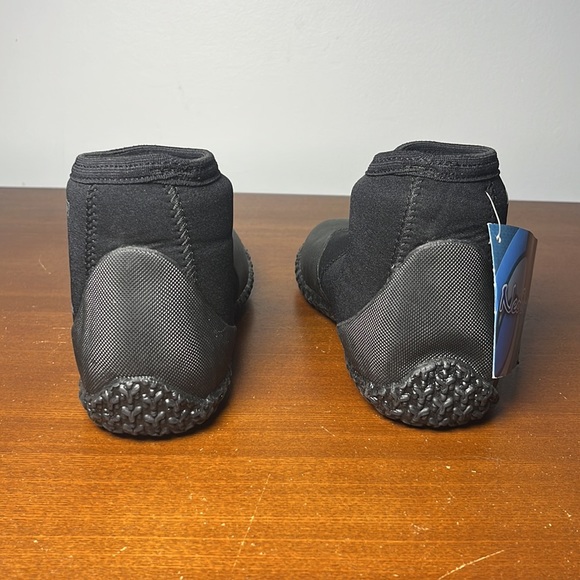 NeoSport Wetsuits 3mm Low Top Boot - Picture 6 of 7